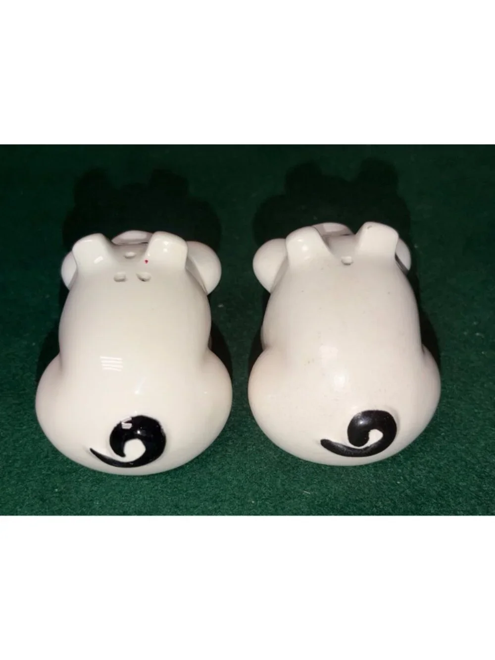 VTG Ron Gordon Designs Pig Salt & Pepper Shakers Ceramic White & Black Korea